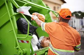 Best Property Management Cleanouts  in Avon Park, FL